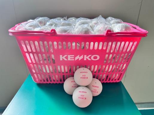 株式会社ケイエスワイ様よりテニスボールをいただきました！